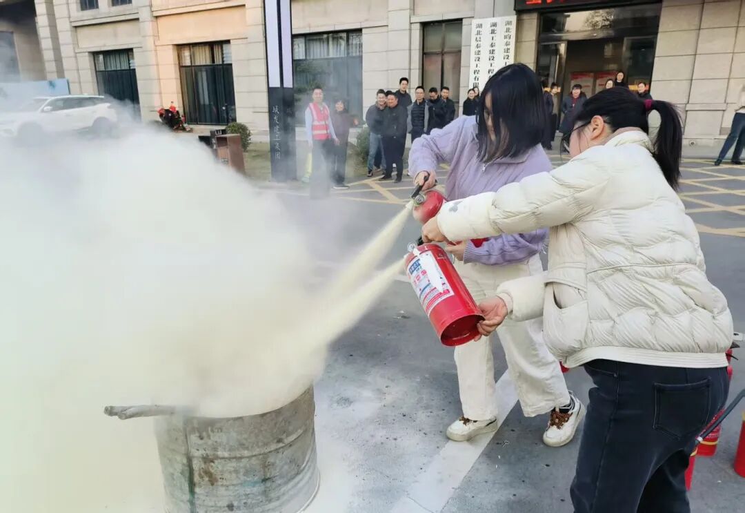 机关消防演练3.jpg